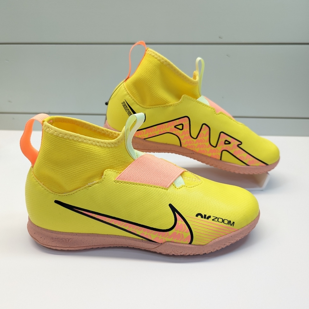 2.5Y Nike Junior Zoom Superfly 9 AC TF GS Lucent pack Indoor Soccer Youth cleats